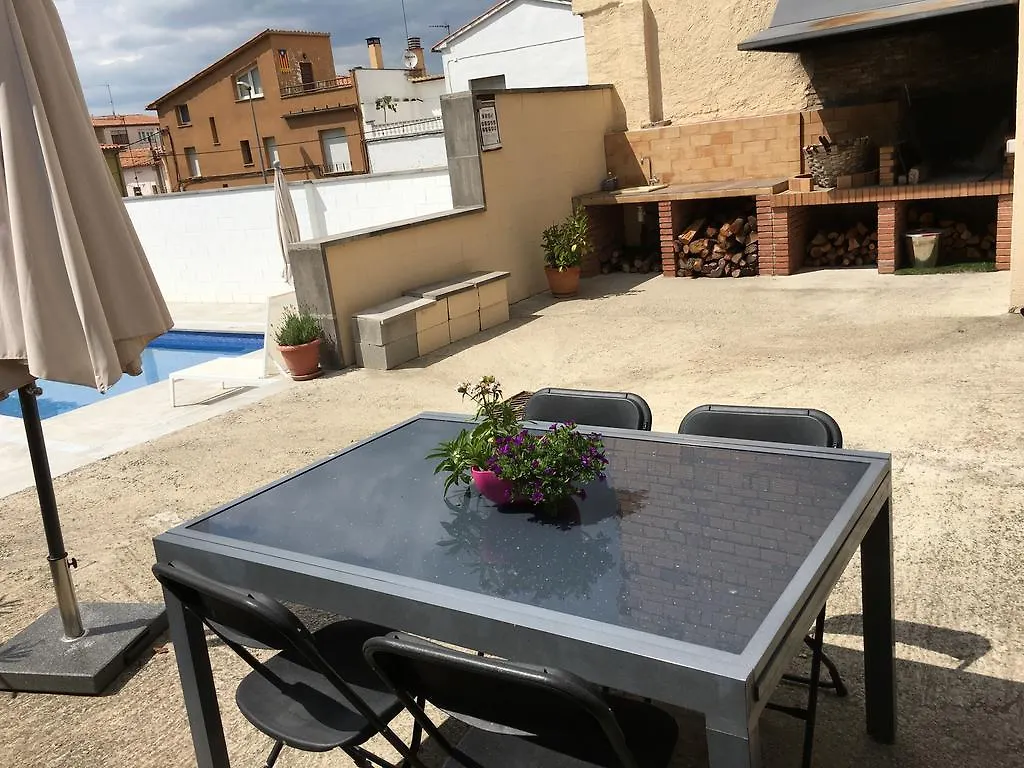 Can Beliu Roda de Ter Apartment
